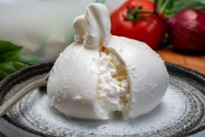 burrata_rolf